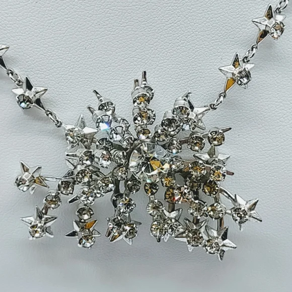 Vintage Silver Tone Rhinestone Statement Necklace - Picture 4 of 11
